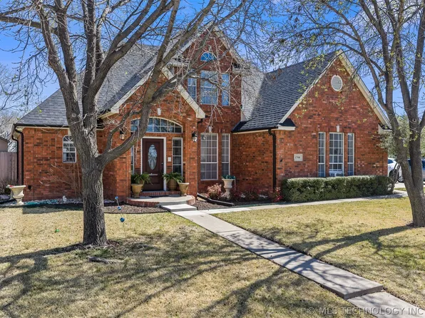 1708 Southern Hills Dr, Ardmore, OK 73401