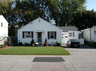 37 Bowen St, Pawtucket, RI 02861