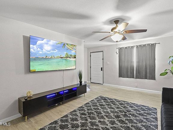 3rd image of 7441 Alameda Ave #9-12
