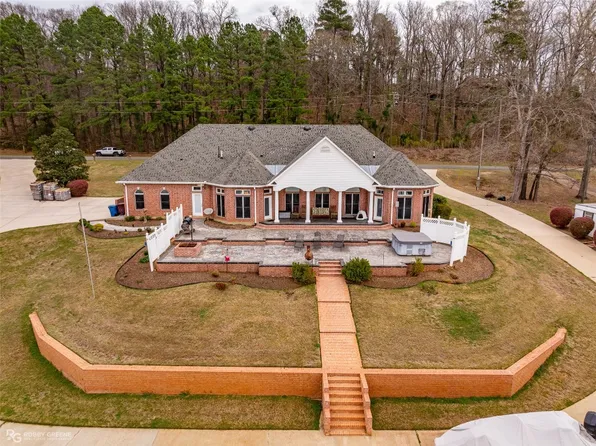 740 Featherston Rd, Homer, LA 71040