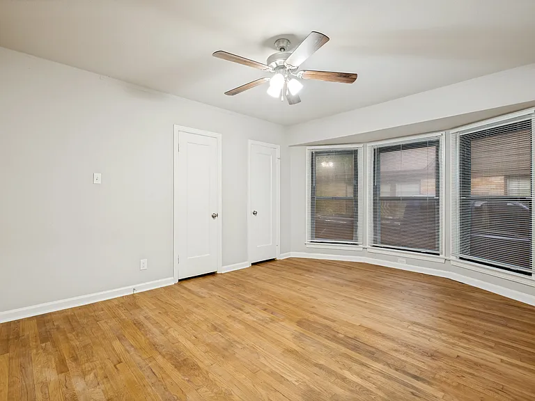 1835 Norfolk Ave — Photo 9