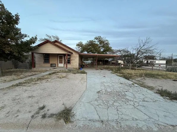 306 N Pennsylvania Ave, Big Lake, TX 76932