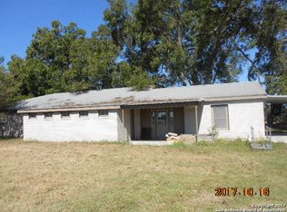 13502 W Interstate Highway 10, Marion, TX 78124