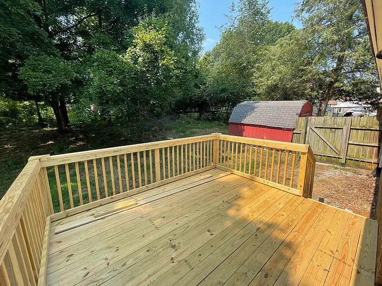 104 Bennett Dr — Photo 22