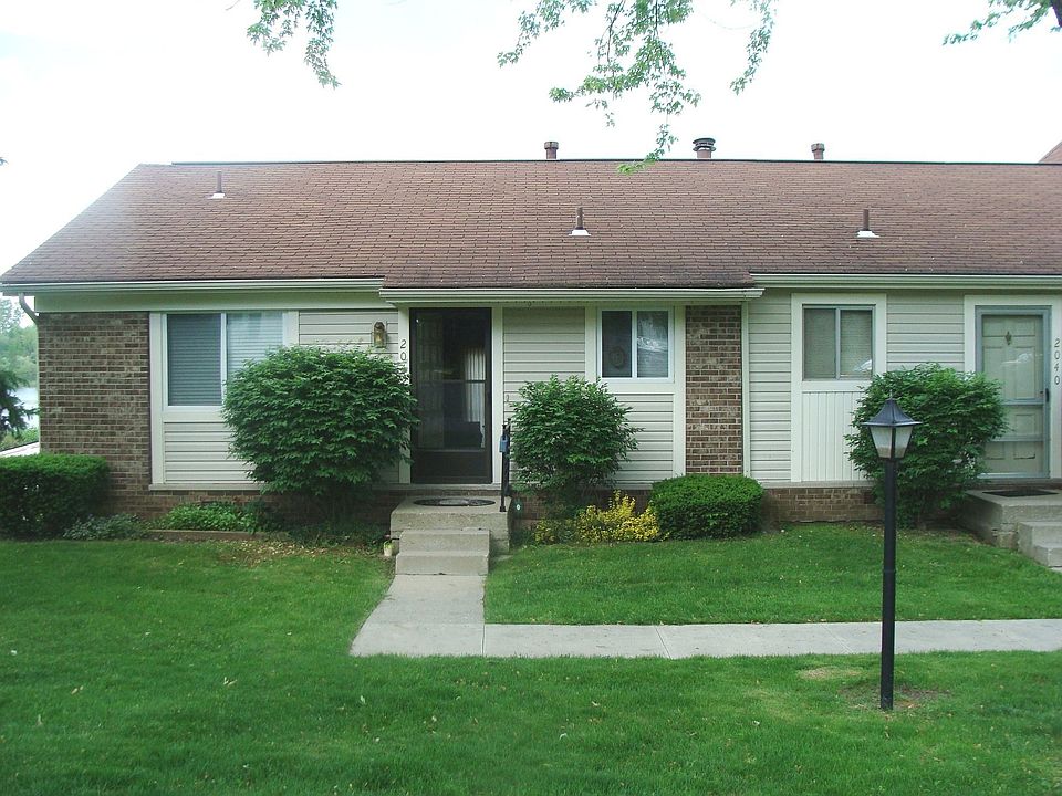 1st image of 2042 Lac Du Mont Dr