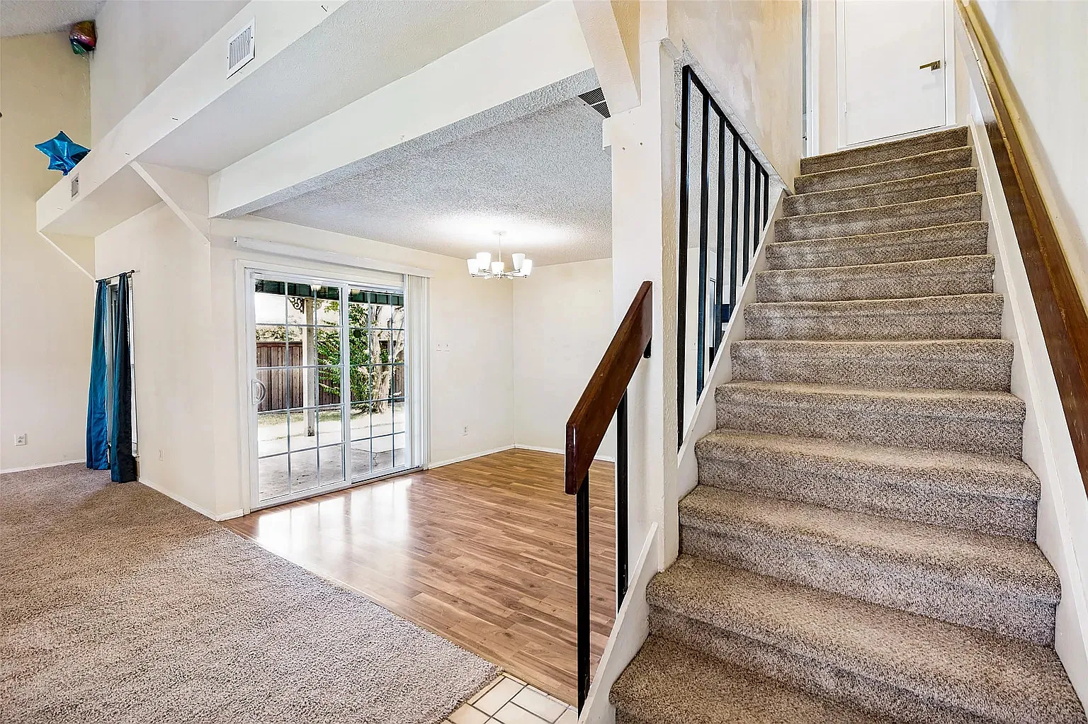 2610 Fallcreek Cir — Photo 2