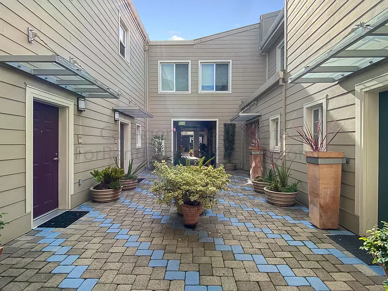 1568 Brunswig Ln — Photo 20