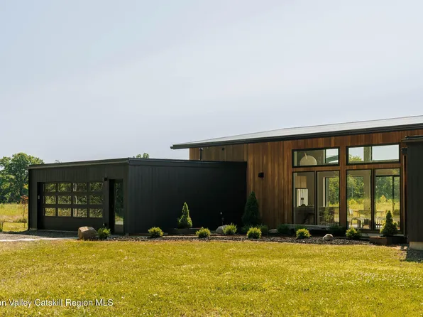11 Franklin Lane, Accord, NY 12404