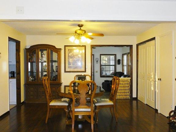 5th image of 3807 Schroer Pl