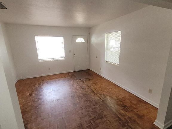 4th image of 1514 W 5TH Street
