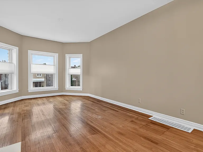 4736 N Kedvale Ave #2 — Photo 3