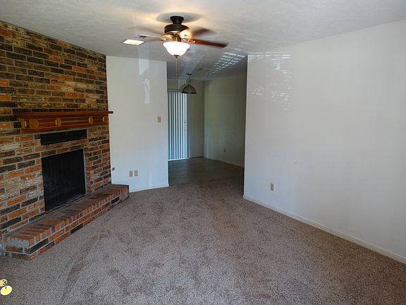 3rd image of 3210 Wildrye Dr