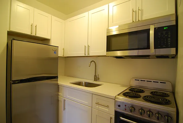 Rented by Building Equity Management LLC | media 18