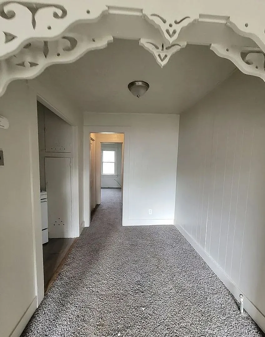 DH 3702 S Polk Street — Photo 2