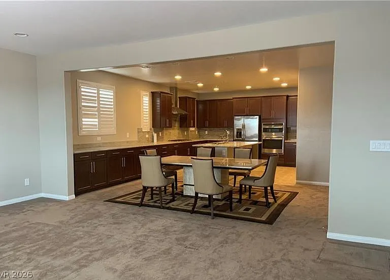 8593 Gabby Creek Dr — Photo 2