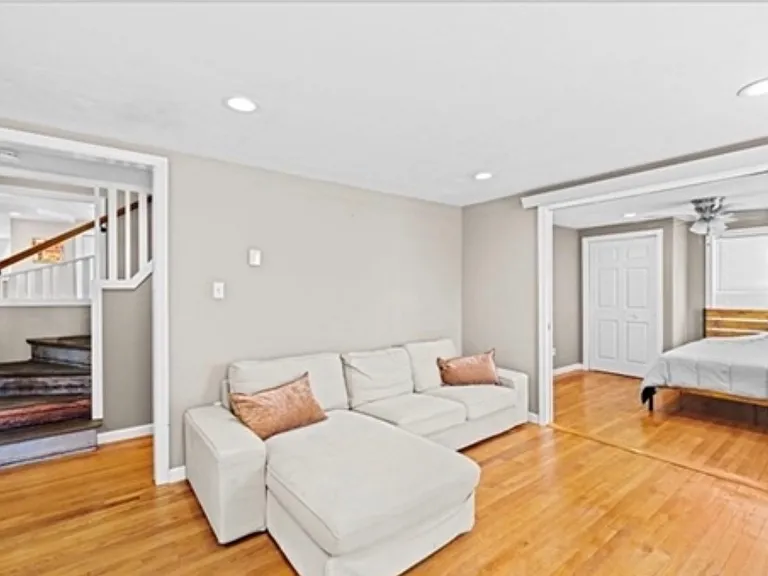 15 Packard Ave — Photo 5