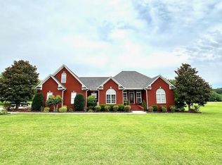 750 Twelve Oaks Dr, Adamsville, TN 38310