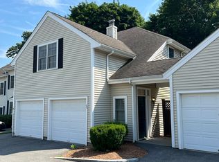 56 Evergreen Cir UNIT 56, Canton, MA 02021