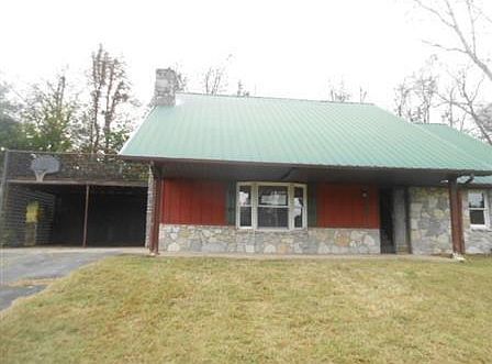 1st image of 204 Fairview Dr