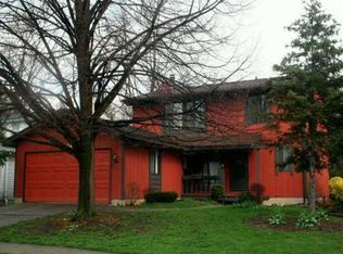 1324 Chartwell Dual Carriage Way, East Lansing, MI 48823