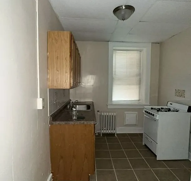 Hudson Crest - Cliffside Park — Photo 20