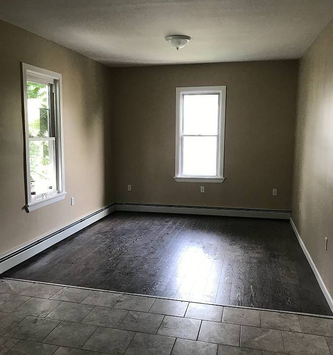 2nd image of 168 Knapp Ave APT 2