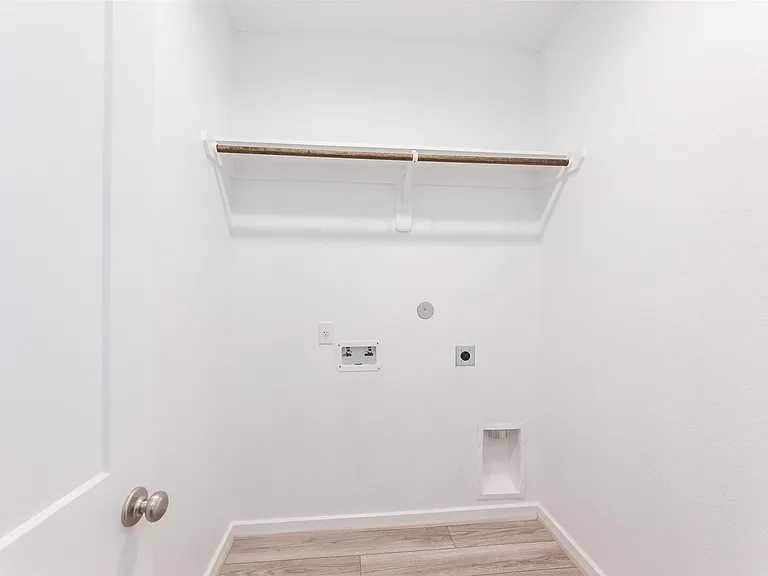 4022 Maple Glen Dr — Photo 14