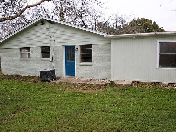 4th image of 308 NW Jayellen Ave