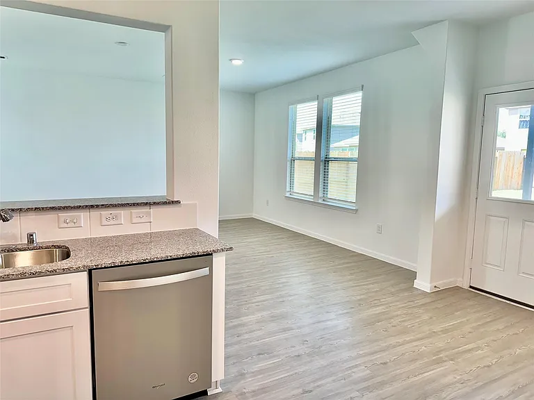 16530 Pine Arrow Dr — Photo 11