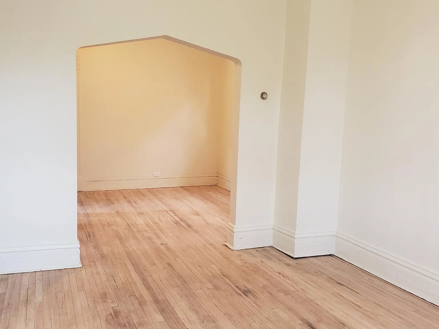 8218 S Muskegon Ave — Photo 2