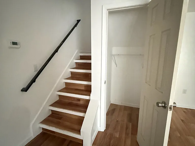 163 S Main St — Photo 14