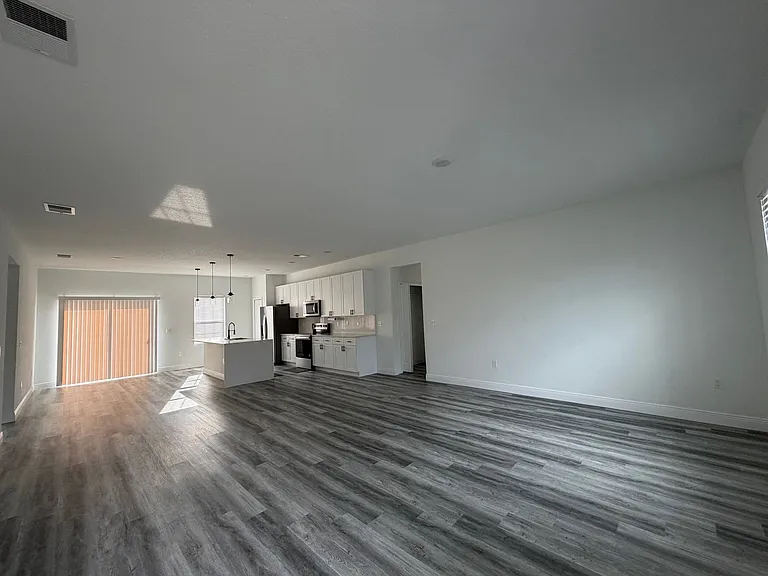 16950 SW 42nd Avenue Rd — Photo 4