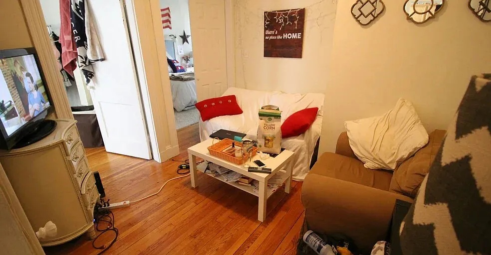 1 bed, $2,325 — Photo 3