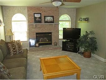 5th image of 361 Dana Dr