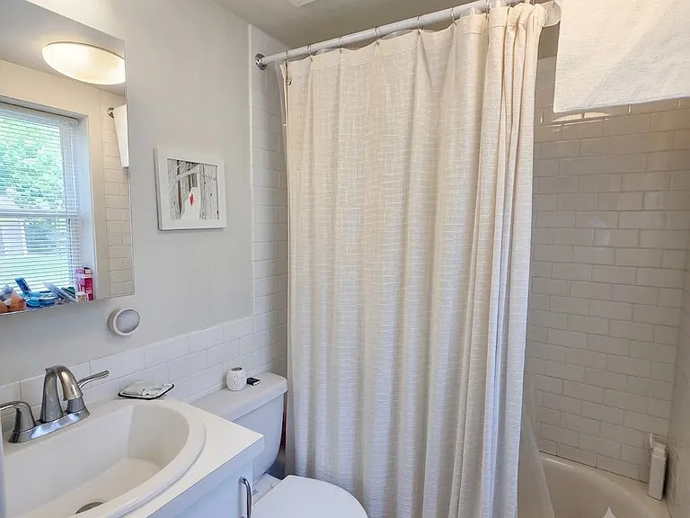 327 S Camac St #3 — Photo 9