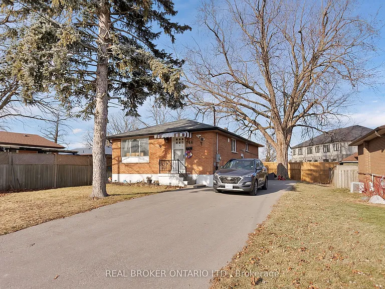 744 Olive Ave #BASEMENT — Photo 1