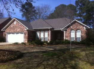 29 Knight St, Philadelphia, MS 39350