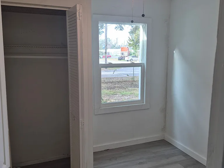 1810 Duke St — Photo 7