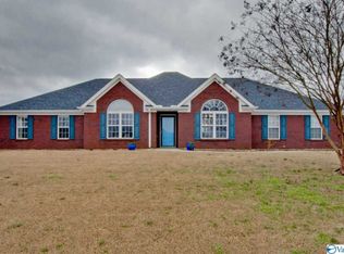 204 Rivershore Dr, Huntsville, AL 35811