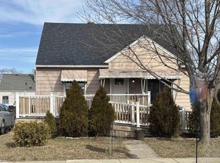 376 W Rowland Ave, Madison Heights, MI 48071