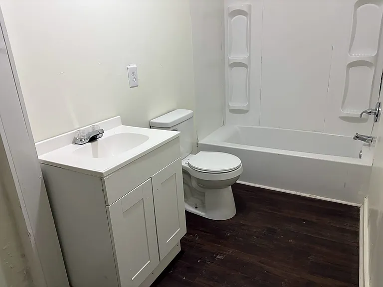 10 Burdette Pl — Photo 5
