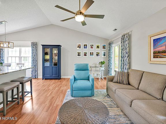 5th image of 1021 Winterberry Circle