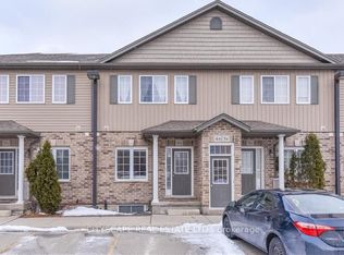 38 Howe Dr #4A, Kitchener, ON N2E 0E3