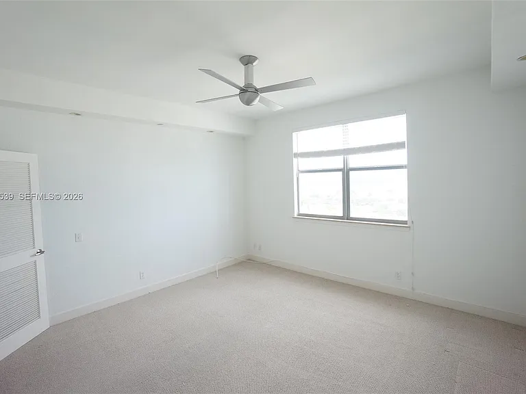 401 69th St #Penthouse 101 — Photo 12