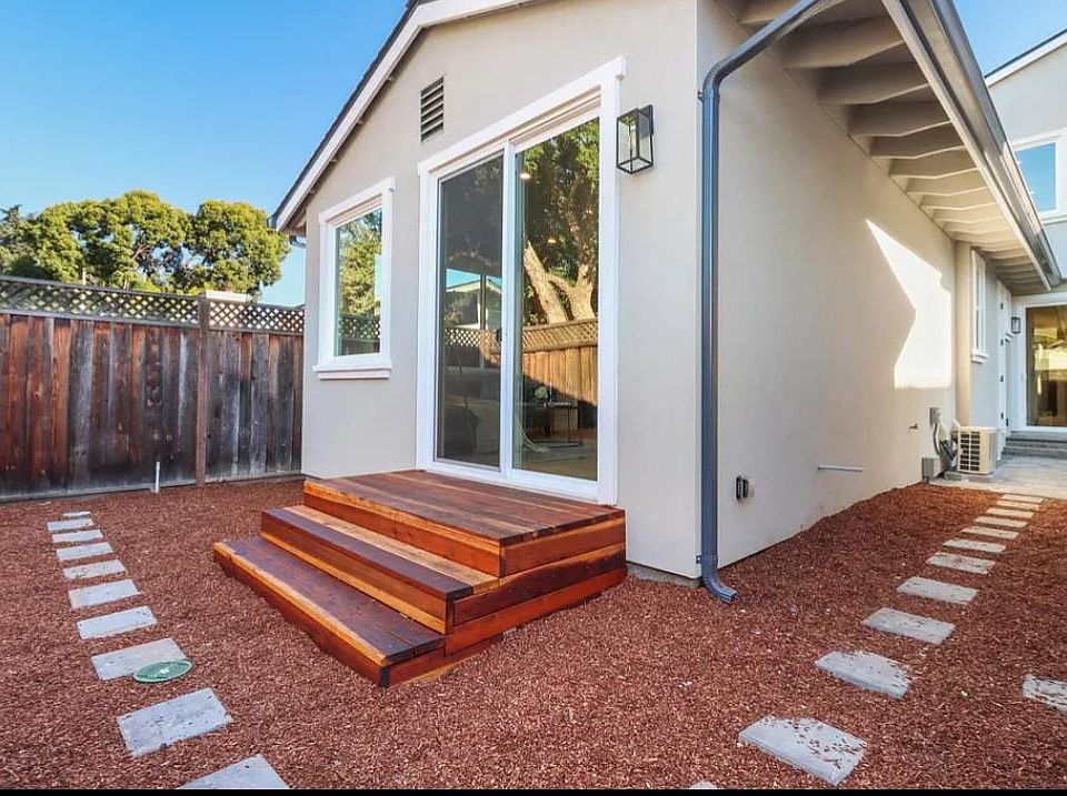 1st image of 487 Lincoln Ave