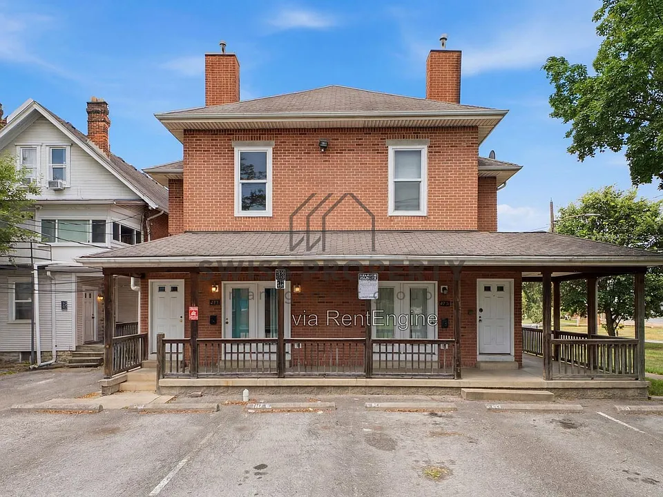 275 E 16th Ave