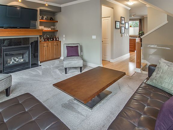 3rd image of 21233 SE 42nd Pl #21233
