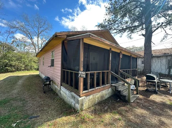 1018 Linden St, Dothan, AL 36303