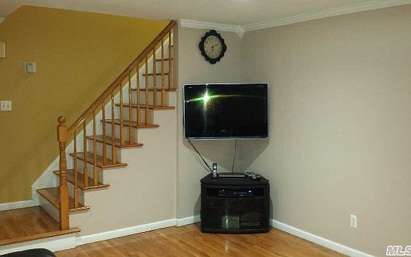 4th image of 58 Kingston Ave