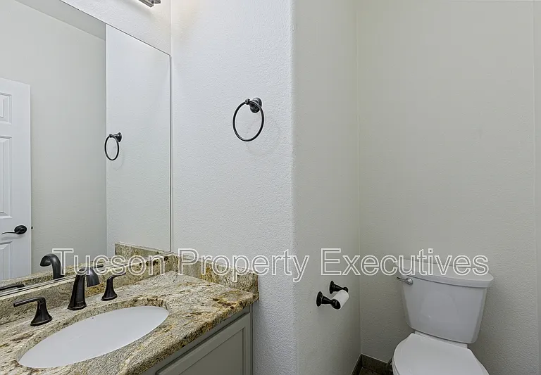 10176 N Nine Iron Dr — Photo 11